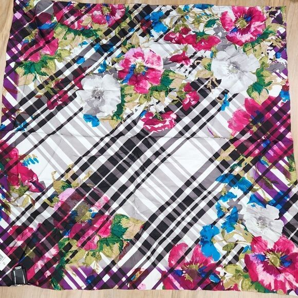 🐞NWT Saks Fifth Avenue Silk Multicolored Patterned Scarf - Picture 5 of 13